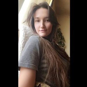 Meet your Posher, Rebecca